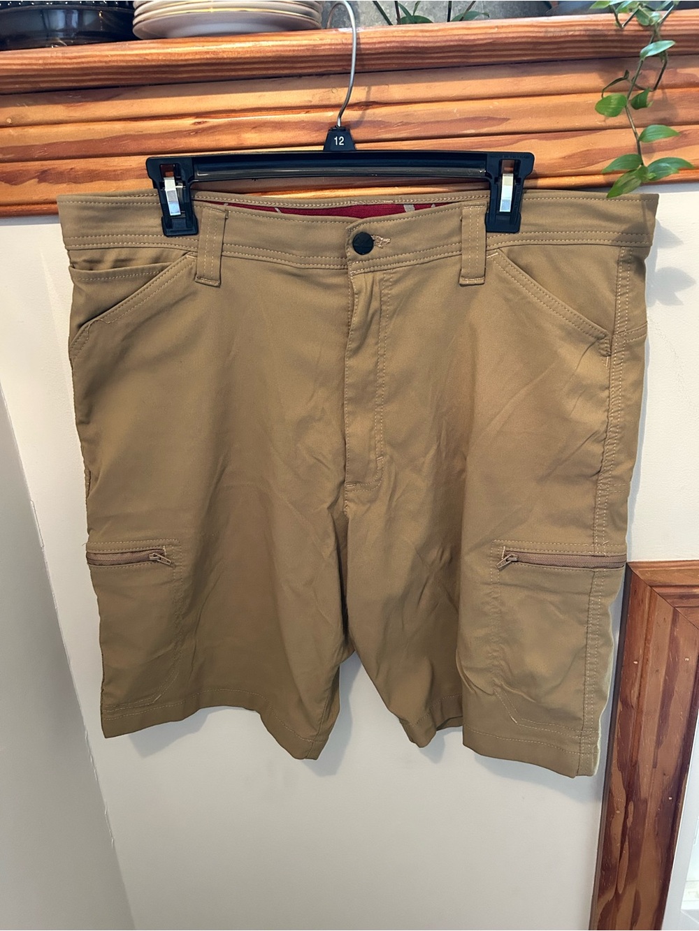 Wrangler Tan Cargo Shorts with Zippered Pockets